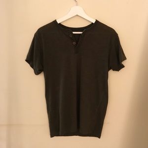 Dark Green Surfer button/collar Top!🌊🐊